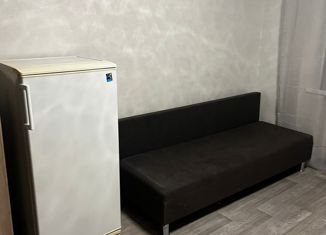 Сдаю в аренду комнату, 14 м2, Аксай, улица Дружбы, 19