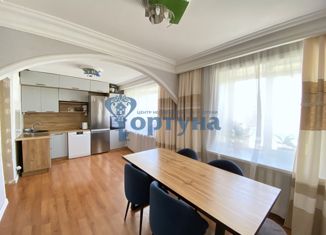 Продажа 3-ком. квартиры, 80.9 м2, Саянск, Олимпийский микрорайон, 7