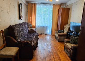 Сдаю однокомнатную квартиру, 32 м2, Колпино, улица Веры Слуцкой, 40