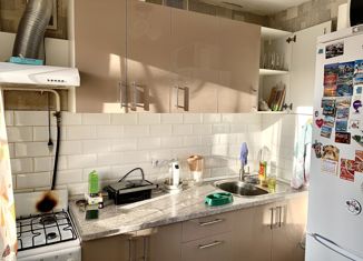 Продаю двухкомнатную квартиру, 45.4 м2, Ярославль, улица Большие Полянки, 23к2, район Нефтестрой