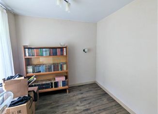 Продажа 4-ком. квартиры, 60 м2, Болохово, улица Соловцова, 13