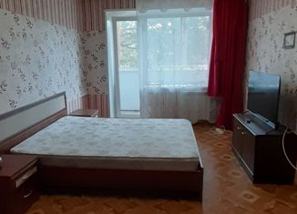 Сдам 1-ком. квартиру, 30 м2, Северск, Транспортная улица, 22