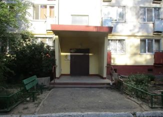 Продаю 2-ком. квартиру, 48 м2, Элиста, 4-й микрорайон, 34, 4-й микрорайон