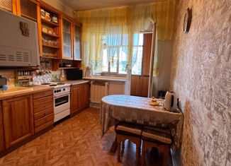 Продаю трехкомнатную квартиру, 71.7 м2, Саха (Якутия), проспект Геологов, 51