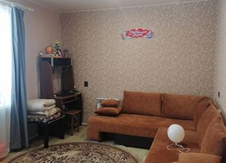 Продается 2-ком. квартира, 40.2 м2, Валдай, Октябрьская улица, 12А