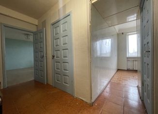 Продам трехкомнатную квартиру, 57 м2, Ленинградская область, Волховский проспект, 55