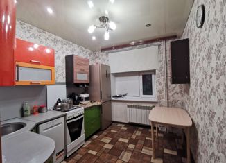 Продаю 2-комнатную квартиру, 58.4 м2, Тюменская область, улица Геологоразведчиков, 3