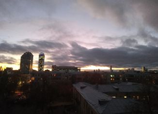 Сдам комнату, 65 м2, Екатеринбург, проспект Ленина, 54к4