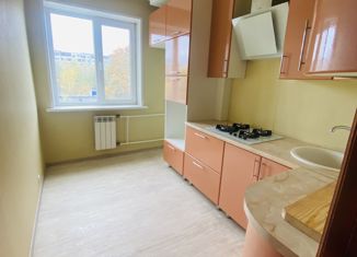 Продается 2-ком. квартира, 49 м2, Ульяновск, жилой комплекс Сиреневый, 7, ЖК Сиреневый