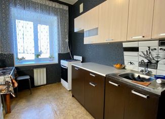 Продается трехкомнатная квартира, 64.1 м2, город Верхний Уфалей, улица Лермонтова, 2А