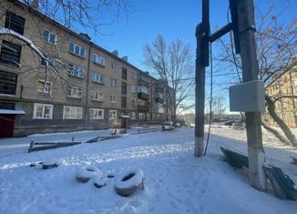 Продажа трехкомнатной квартиры, 41 м2, город Верхний Уфалей, улица Суворова, 3