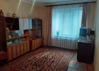 Продажа 4-комнатной квартиры, 90 м2, поселок городского типа Шемышейка, улица Свердлова, 42А