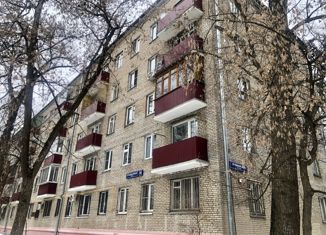 Продам 2-ком. квартиру, 44.2 м2, Москва, метро Войковская, 2-я Радиаторская улица, 10