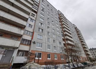 Трехкомнатная квартира на продажу, 67.8 м2, Омская область, улица Лукашевича, 21