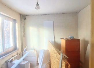 Продаю 4-комнатную квартиру, 62 м2, Берёзовский, улица 8 Марта, 10