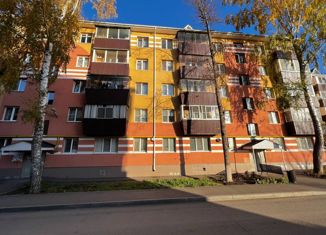 Продается 2-ком. квартира, 45 м2, Татарстан, улица Заслонова, 5