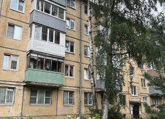 Продается 1-ком. квартира, 30.6 м2, Ярославль, Автозаводская улица, 83, Ленинский район