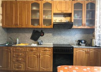 Продам трехкомнатную квартиру, 75 м2, Москва, станция Марк, Лобненская улица, 12к4