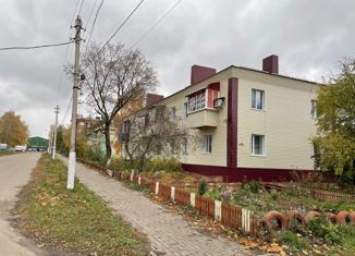 Продаю 3-комнатную квартиру, 55.8 м2, поселок городского типа Каменка, улица Мира, 7