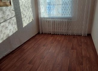 Продается трехкомнатная квартира, 60.2 м2, Богданович, Октябрьская улица, 90