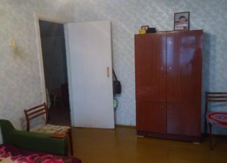 Продаю 2-ком. квартиру, 52 м2, поселок городского типа Южный, Садовая улица, 9