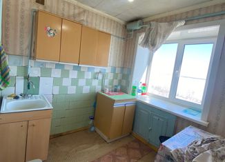 Продам 3-комнатную квартиру, 57 м2, Амурск, Амурская улица, 16