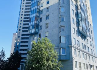 Продается комната, 94.8 м2, Санкт-Петербург, улица Оптиков, 34к2, муниципальный округ № 65