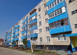 Продаю 2-комнатную квартиру, 51 м2, Мыски, улица Мира, 1