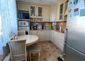 Продажа 3-ком. квартиры, 63 м2, Москва, улица Мусы Джалиля, 13, метро Шипиловская