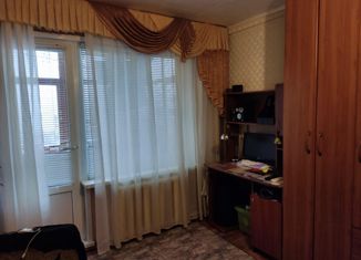 Продам двухкомнатную квартиру, 45 м2, Казань, улица Братьев Касимовых, 44, Приволжский район