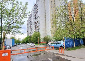 Продаю 3-ком. квартиру, 73 м2, Москва, Измайловский проезд, 13, станция Локомотив