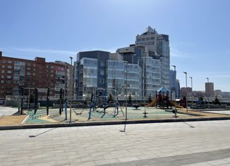 Продаю трехкомнатную квартиру, 80 м2, Владивосток, улица Арсеньева, 2А, ЖК Аквамарин