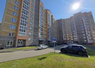 Продам 1-комнатную квартиру, 36 м2, село Осиново, улица Гайсина, 2В