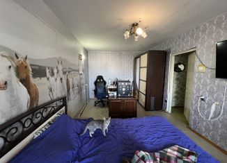 Продам 2-ком. квартиру, 45.2 м2, Мурманск, улица Капитана Орликовой, 21
