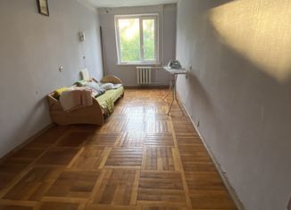 Продается трехкомнатная квартира, 60 м2, Краснодар, улица Герцена, 192, улица Герцена