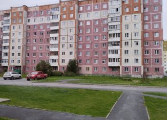 Продам 2-комнатную квартиру, 52 м2, Тобольск, микрорайон 7А, 22