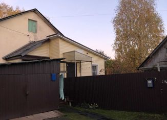Продажа однокомнатной квартиры, 55 м2, Старая Русса, улица Фёдора Кузьмина, 43А