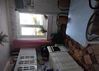 Продаю 4-ком. квартиру, 70 м2, Колпашево, Портовая улица, 22