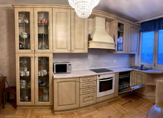 Продаю трехкомнатную квартиру, 75.4 м2, Москва, улица Маршала Катукова, 9к1, метро Строгино