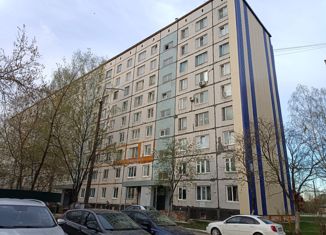 Продажа 3-ком. квартиры, 62 м2, Радужный, 1-й квартал, 17