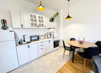 Продается 1-комнатная квартира, 50 м2, Краснодар, Кубанская улица, 52, Кубанская улица