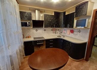 Сдача в аренду двухкомнатной квартиры, 52.4 м2, Кириши, улица Энергетиков, 16