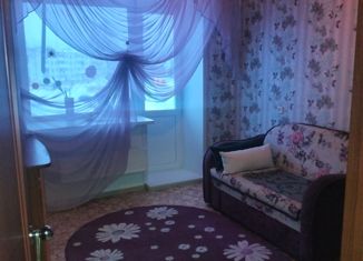 Продается 4-ком. квартира, 60.8 м2, Горнозаводск, улица Гипроцемента, 38