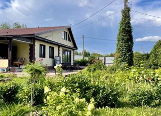 Продам дом, 240 м2, село Новотроицкое