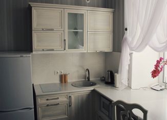 Продаю 1-комнатную квартиру, 38 м2, Краснодар, бульвар Клары Лучко, 8, микрорайон Юбилейный