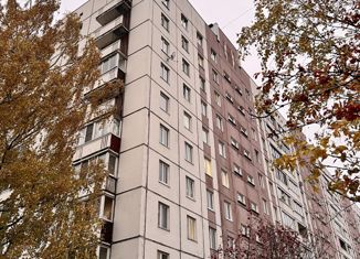 Продам 2-комнатную квартиру, 45.9 м2, Санкт-Петербург, проспект Большевиков, 26к1, метро Улица Дыбенко