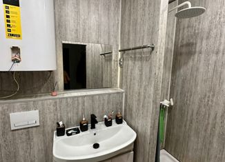 Продажа 2-ком. квартиры, 41.9 м2, Находка, Ореховая улица, 11