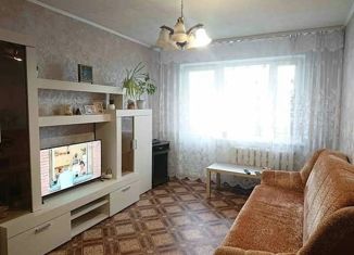 Продается 2-ком. квартира, 46.1 м2, Псков, улица Алтаева, 8