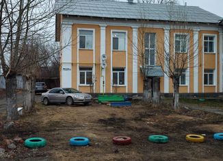 Продается 2-комнатная квартира, 35.4 м2, Артёмовский, улица Физкультурников, 10