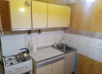 Продается 1-ком. квартира, 33 м2, Магнитогорск, улица Ворошилова, 10